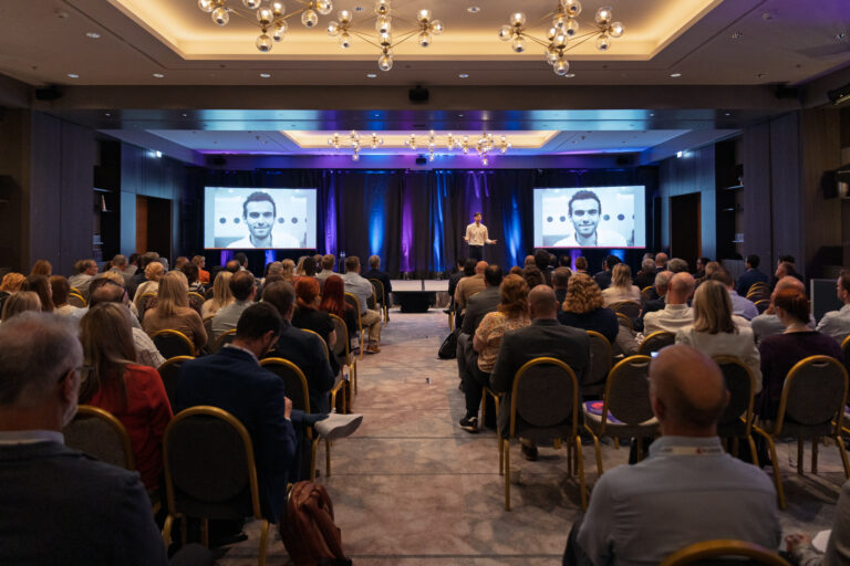 Congress-photographer-Marriott-Vienna-Elena-Azzalini-7250